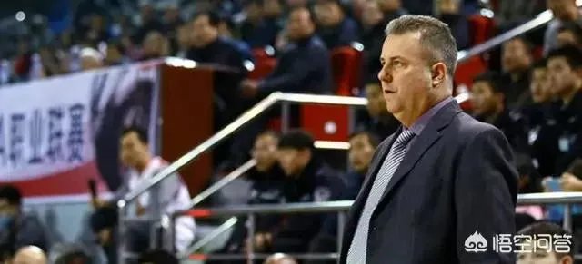 有没有比较著名的篮球教练却不会打球？