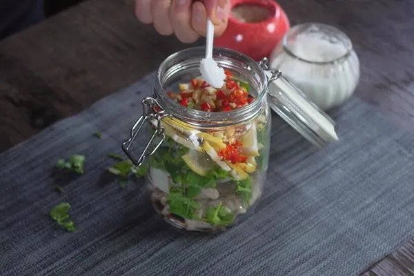 酸辣鸡爪的做法 怎么做酸辣鸡爪好吃