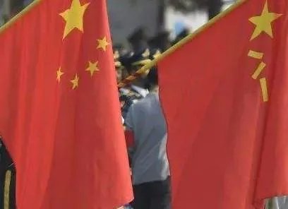 满组词,淌组词,帜组词,恁组词