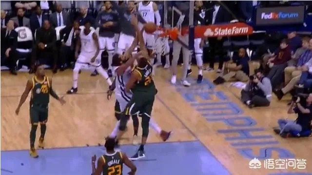 勇士轻取掘金，火箭战胜76人，以现在的排名进入季后赛，西部的对阵如何？对谁有利？