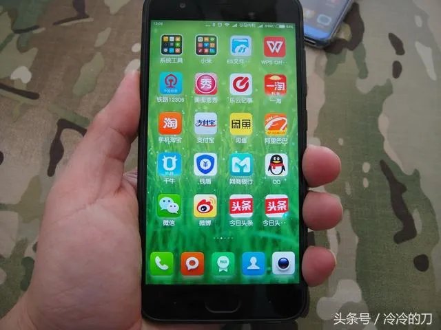 小米6和荣耀v10买哪个好？