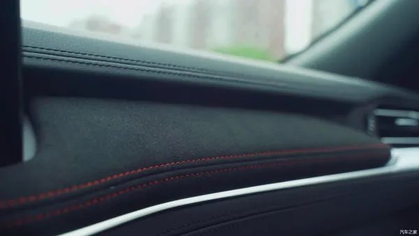 长了一副百万豪车的脸，却只要17.98万，它是谁？！