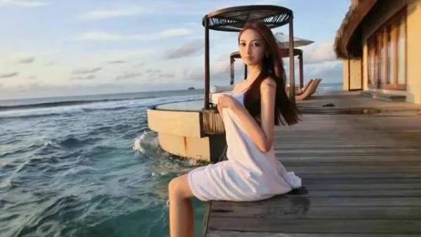 黄晓明被曝与叶珂恋爱，女方回应：不是为了和黄晓明在一起才离婚，你咋看？