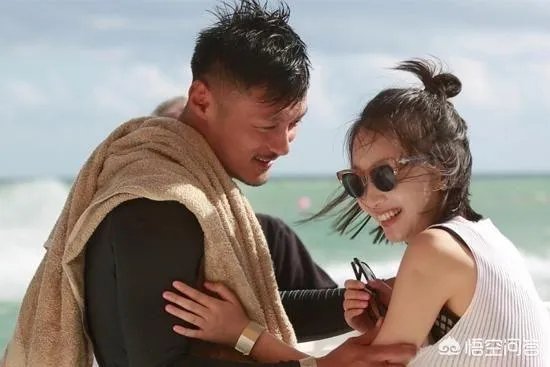 为什么周冬雨年纪不大但是在圈里的人脉这么广？