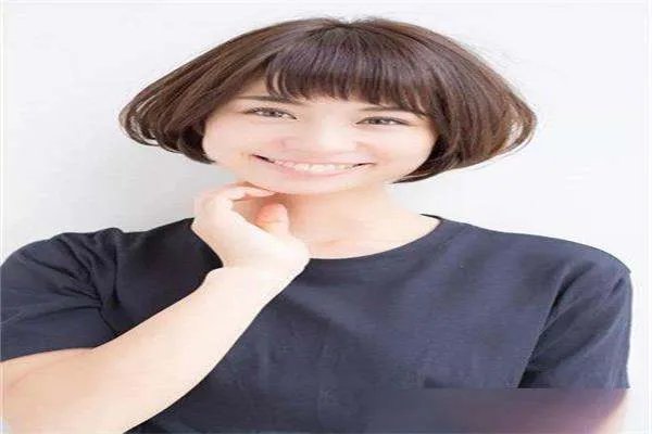 菱形脸适合什么发型？求推荐。