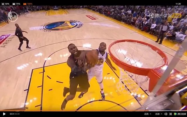 杜兰特防守犯规，裁判判詹姆斯失误，你怎么看？