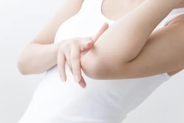 胳膊脱毛一般需要多少钱