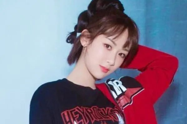 杨紫与欢瑞世纪合约到期不续约,今后将何去何从?