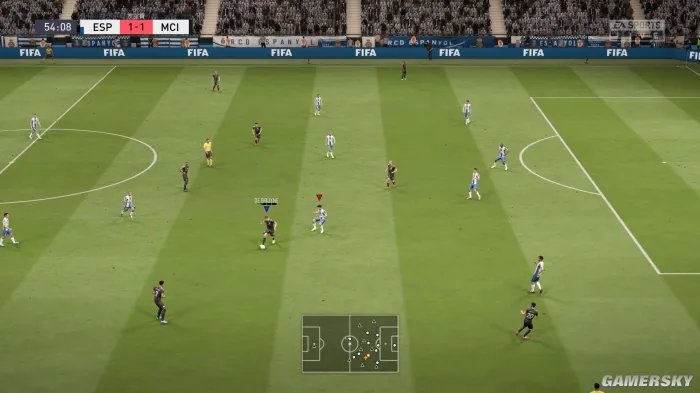 《FIFA 20》游民评测7.0分 踢野球呢，都严肃点！