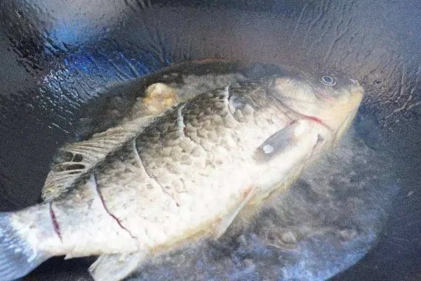 清汤火锅底料有怎样的做法？