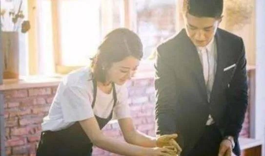 电视剧《你和我的倾城时光》好看吗？值得追吗？