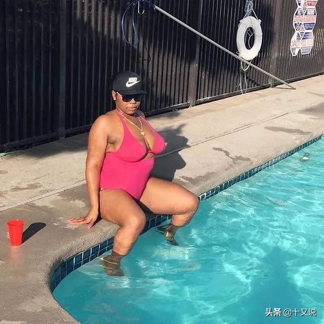 假如拳王泰森和武僧一龙拳击比赛，武僧一龙能支撑几个回合？