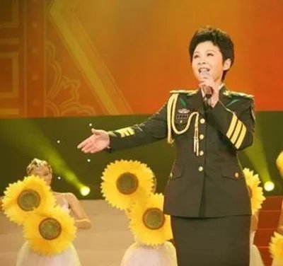 董文华自述与赖昌星浴照事件 退隐娱乐圈多年原因何在？