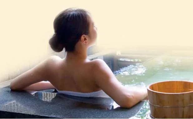 三亚的田园温泉有什么特别之处？