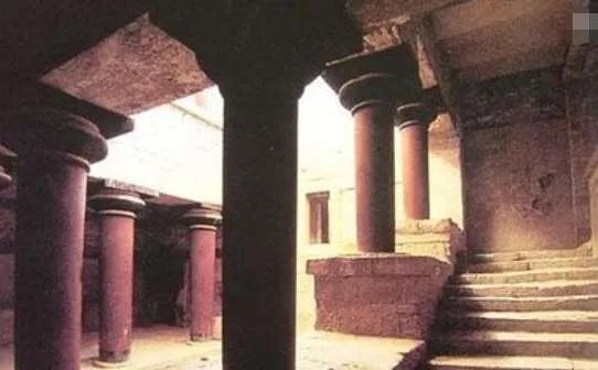 米诺斯王宫：辉煌无比的宫殿，神都会迷失