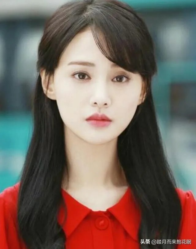 郑爽直播事件，是职业素养问题，还是真性情使然？