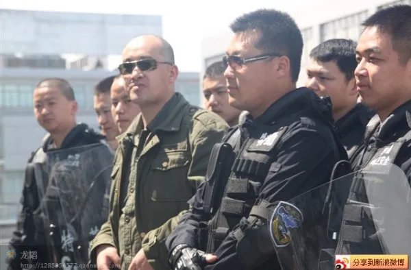 威龙国际保镖公司的威龙创始人