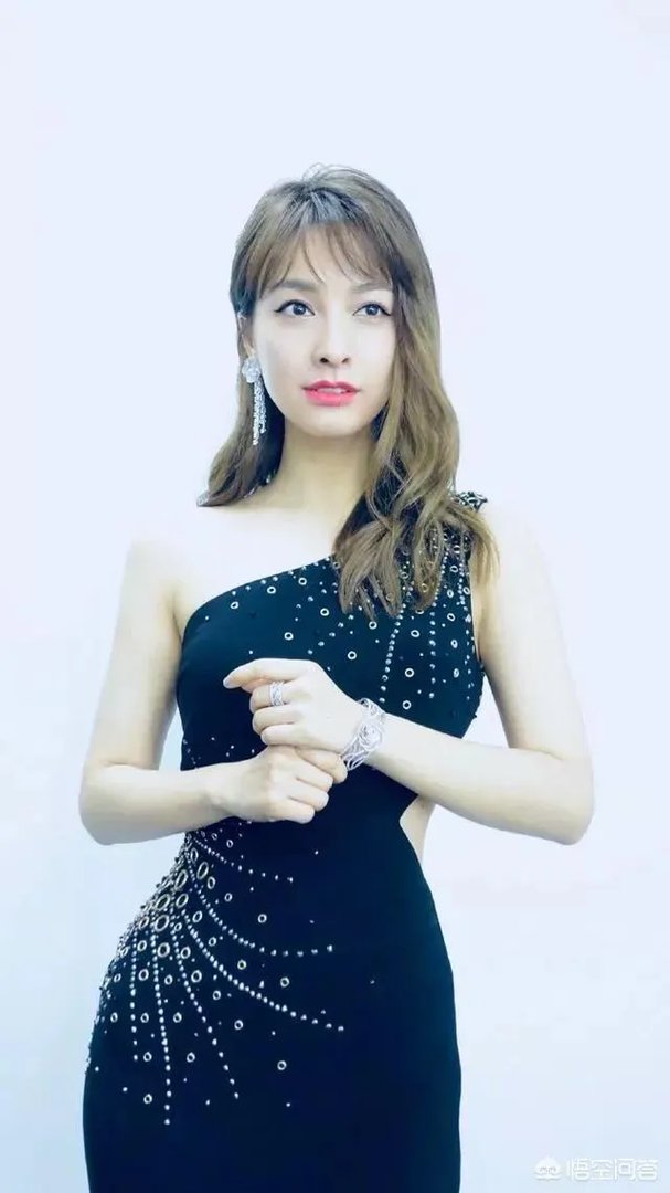 法语活动月宣传大使吴昕，是怎样逆袭成功的？