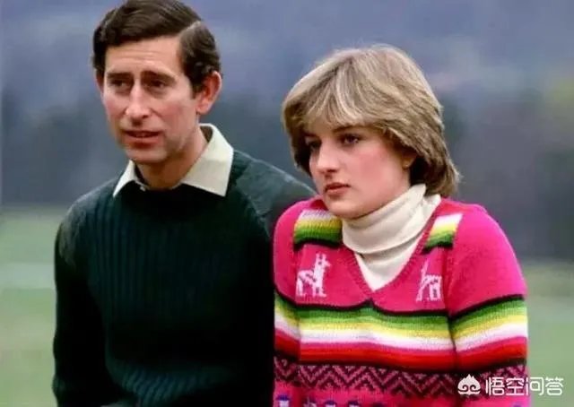 凯特金色战袍是致敬戴妃的