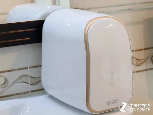 洗脸神器 A.O.史密斯保湿洗脸软水机