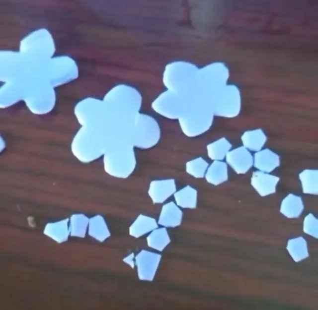 洗衣液瓶子做花盆制作方法图片