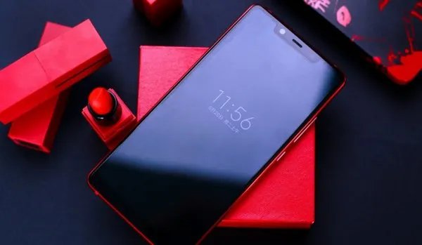 小米8se和小米8哪个好？有哪些区别？