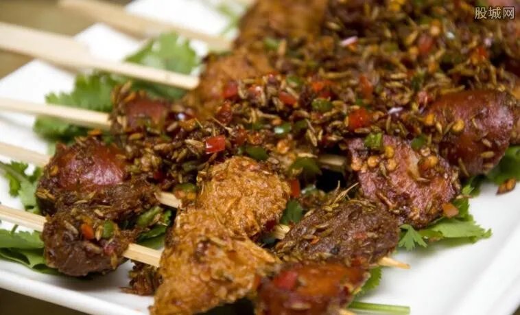 吃网红串串店腹泻怎么回事 街边有名小吃不能买了吗