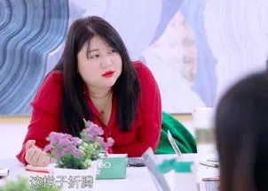 杨天真深夜晒女儿国剧照，这是在对赵丽颖离婚一事表态吗？