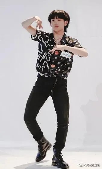 怎么看待网传的R1SE周震南走独立音乐人路线却抄袭词曲这件事？