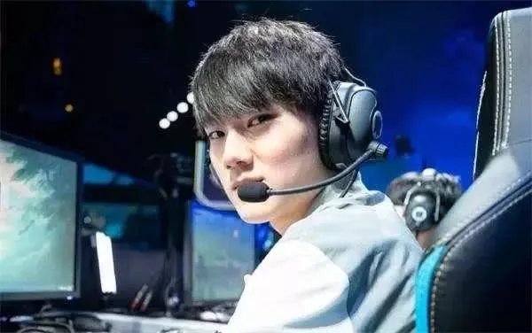 lpl春季赛来了，阿水去哪儿了？会去哪一个队伍？
