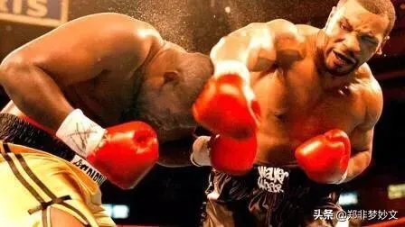 假如拳王泰森和武僧一龙拳击比赛，武僧一龙能支撑几个回合？