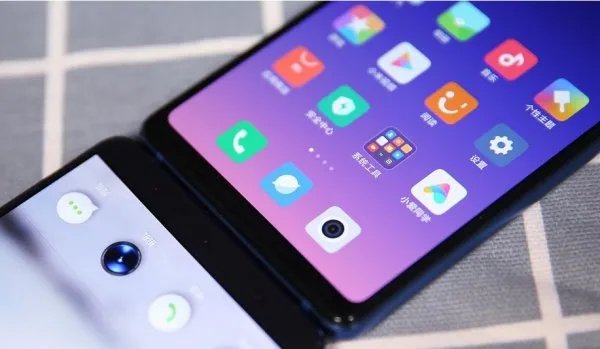 小米8se和小米8哪个好？有哪些区别？