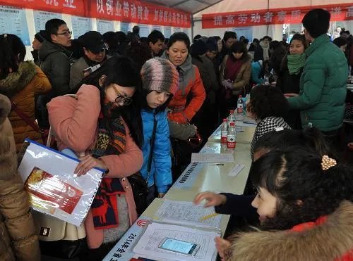 西安那么多高校大学生,为什么毕业大部分都选择离开?