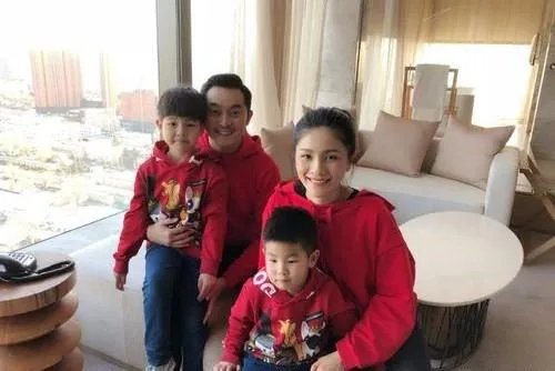 孙楠女儿读的传统学校已关门，明星的孩子都上哪些名校？