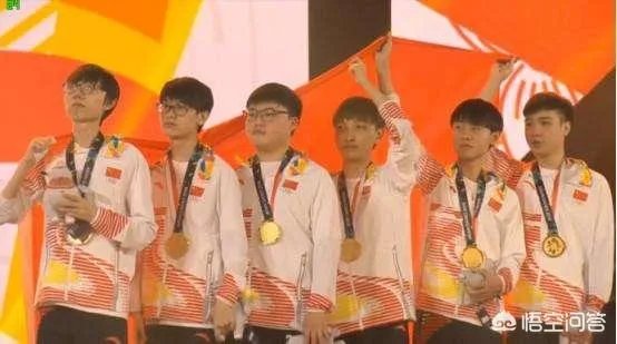 英雄联盟Rookie照片上综艺被认错，关晓彤一句话受到玩家吐槽，到底怎么回事呢？