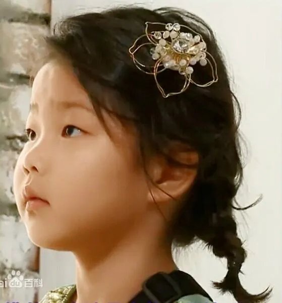 谁有韩国版爸爸去哪一.二季所有小女孩的照片啊