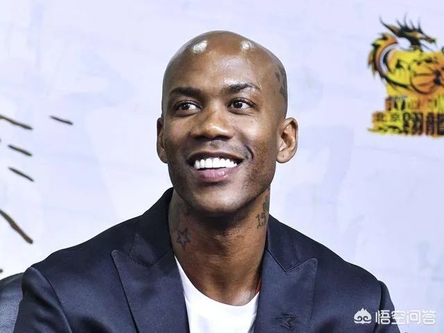 马布里当教练后，首钢的球员谁会第一个投奔到北控？