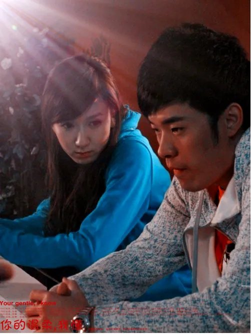 爱情公寓423集片头从第一部到第四部回顾的音乐（刚开始）