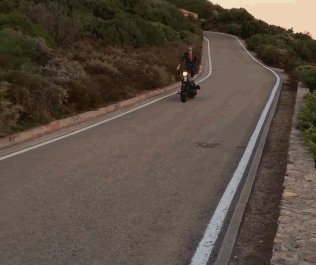 这位大叔没有90岁，值得你爱的不仅是肉体！