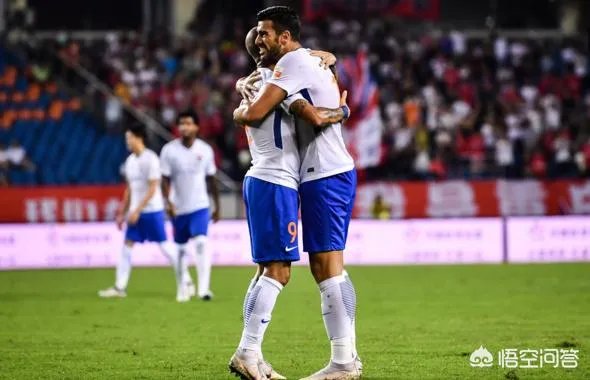 中超第17轮，小克鲁伊夫首秀，鲁能2-0重庆继续紧追国安，如何评价这场比赛？