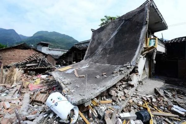 西藏阿里5.2级地震震源深度是多少？