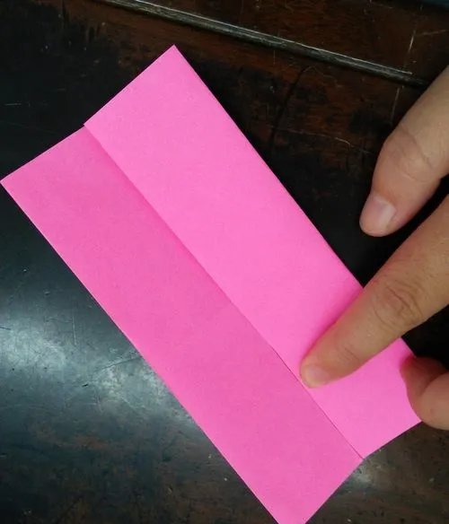 怎么用折纸制作糖果盒子