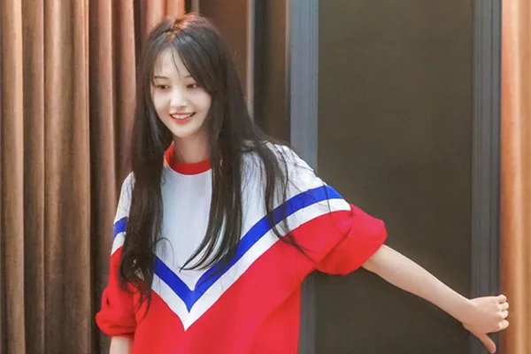 郑爽发长文回应卖节目道具,她的解释可以接受吗?