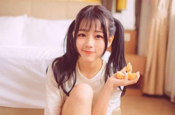 孟美岐曾在明日之子被“划水怪”气哭，努力的人会嫉妒幸运的人吗？