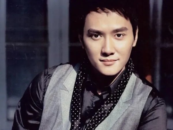 上海戏剧学院出过哪些明星“校草”？