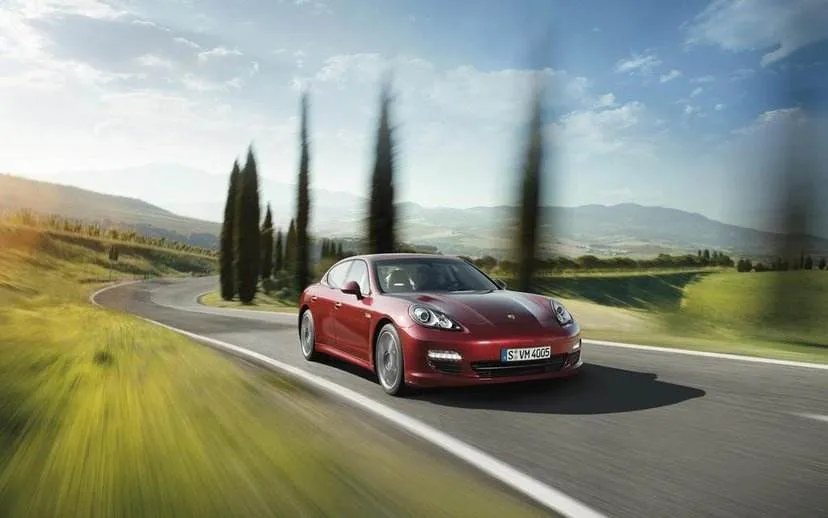 3人自驾游九寨，回成都途中失联，失联人员的身份是什么？