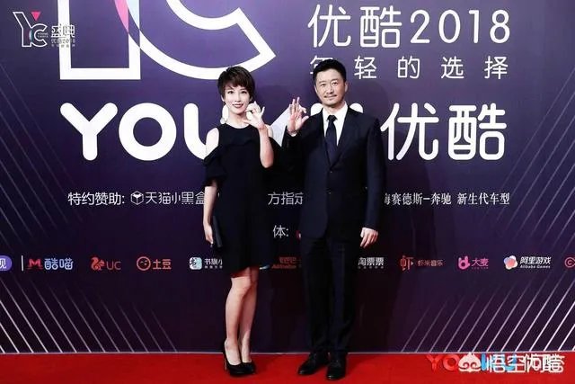 韩庚卢靖姗恋情公布后一同出席YC盛典，你怎么看？