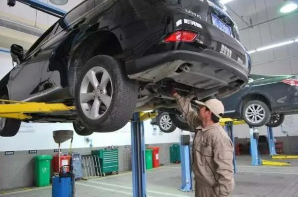 曝上汽大众违规4S店仍营业，售后乱象何时止？有法可依但执行困难