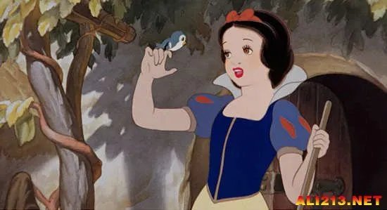 朋克风的艾莎你能接受吗？迪士尼公主们的最炫民族风