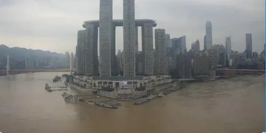 三峡大坝最大洪峰开11孔泄洪,泄流量有多大?